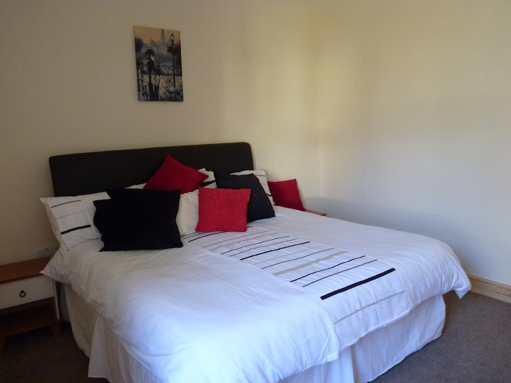 Old Police House Haverfordwest Room photo